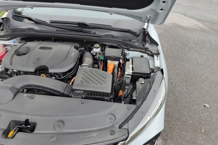 Used Geely Auto Emgrand L HiP 2022 1.5TD-DHT Pro 100KM Super Swift Engine Bay Left
