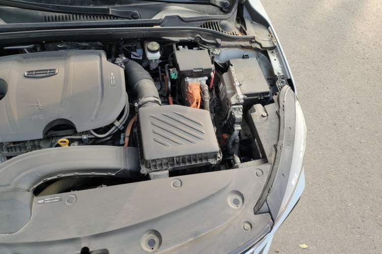 Used Geely Auto Emgrand L HiP 2022 1.5TD-DHT Pro 100KM Super Swift Engine Bay Left