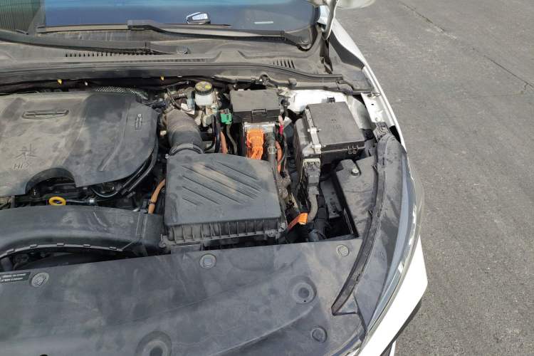 Used Geely Auto Emgrand L HiP 2022 1.5TD-DHT Pro 100KM Super Clean Engine Bay Left