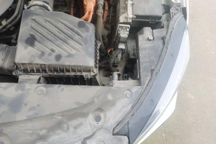Used Geely Auto Emgrand L HiP 2022 1.5TD-DHT Pro 100KM Super Swift Engine Bay Left