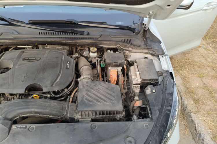 Used Geely Auto Emgrand L HiP 2022 1.5TD-DHT Pro 100KM Super Swift Engine Bay Left