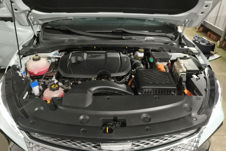 Used Geely Auto Emgrand L HiP 2022 1.5TD-DHT Pro 100KM Super Swift Engine Bay