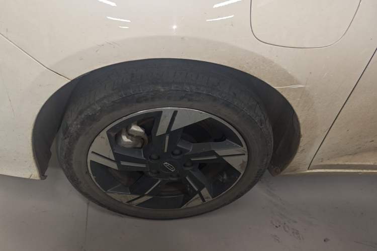 Used Geely Auto Emgrand L HiP 2022 1.5TD-DHT Pro 100KM Super Rui Exterior 4