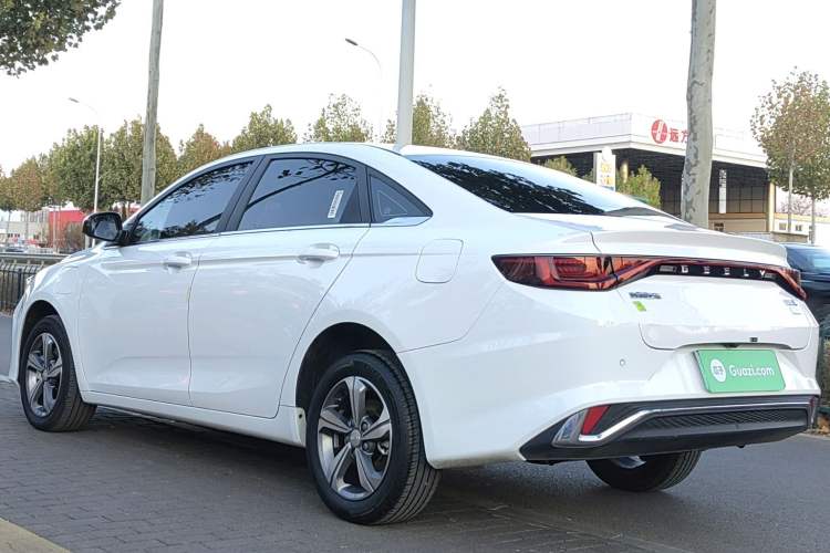 Used Geely Auto Emgrand L HiP 2022 1.5TD-DHT Pro 100KM Super Clean Exterior 4
