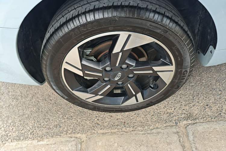 Used Geely Auto Emgrand L HiP 2022 1.5TD-DHT Pro 100KM Super Swift Exterior 5