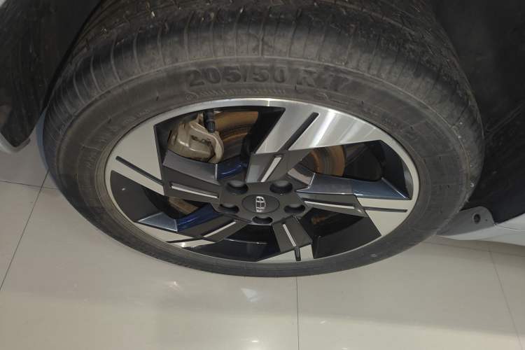 Used Geely Auto Emgrand L HiP 2022 1.5TD-DHT Pro 100KM Super Rui Exterior 8