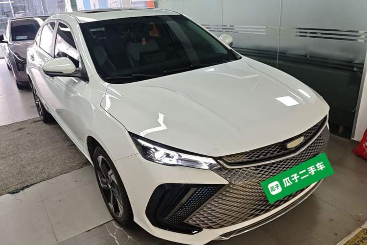 Used Geely Auto Emgrand L HiP 2022 1.5TD-DHT Pro 100KM Super Swift Front Right 45 Deg