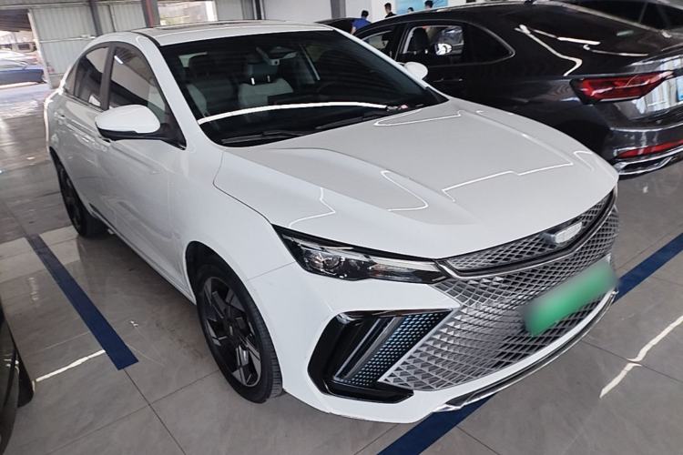 Used Geely Auto Emgrand L HiP 2022 1.5TD-DHT Pro 100KM Super Rui Front Right 45 Deg