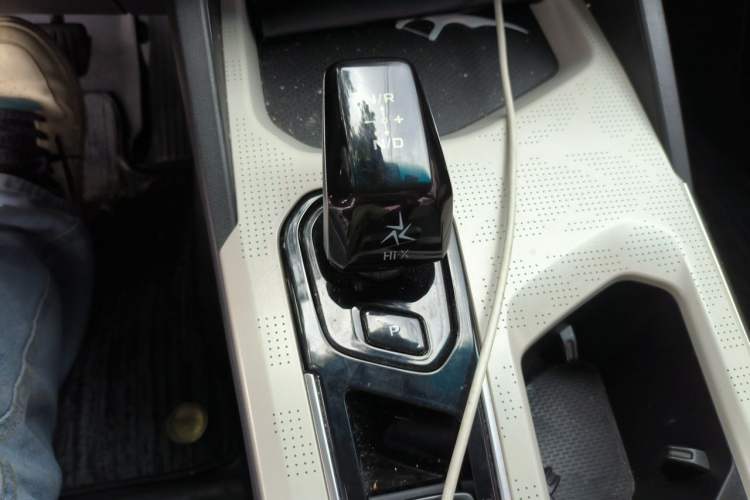 Used Geely Auto Emgrand L HiP 2022 1.5TD-DHT Pro 100KM Super Swift Gear Lever