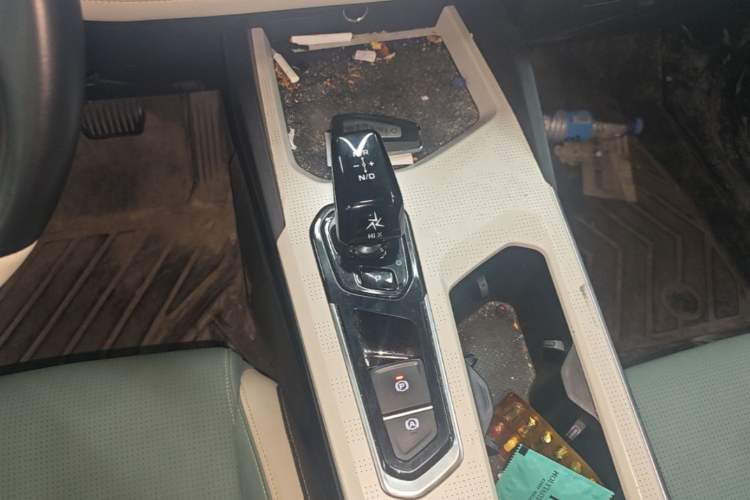 Used Geely Auto Emgrand L HiP 2022 1.5TD-DHT Pro 100KM Super Rui Gear Lever