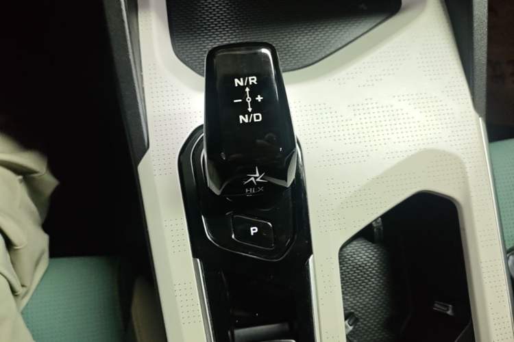 Used Geely Auto Emgrand L HiP 2022 1.5TD-DHT Pro 100KM Super Swift Gear Lever