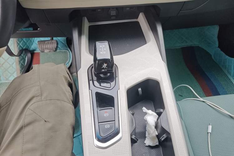 Used Geely Auto Emgrand L HiP 2022 1.5TD-DHT Pro 100KM Super Swift Gear Lever