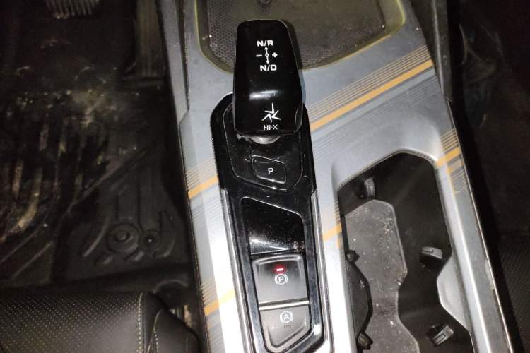 Used Geely Auto Emgrand L HiP 2022 1.5TD-DHT Pro 100KM Super Clean Gear Lever