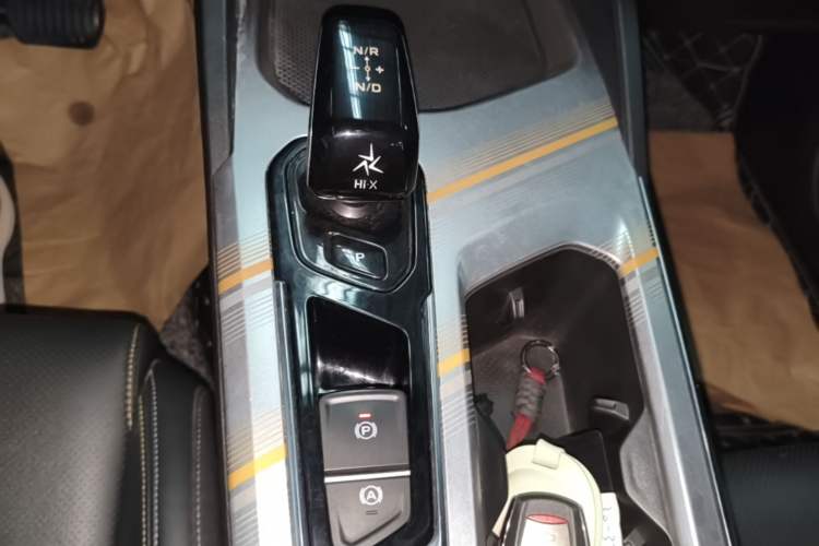 Used Geely Auto Emgrand L HiP 2022 1.5TD-DHT Pro 100KM Super Clean Gear Lever