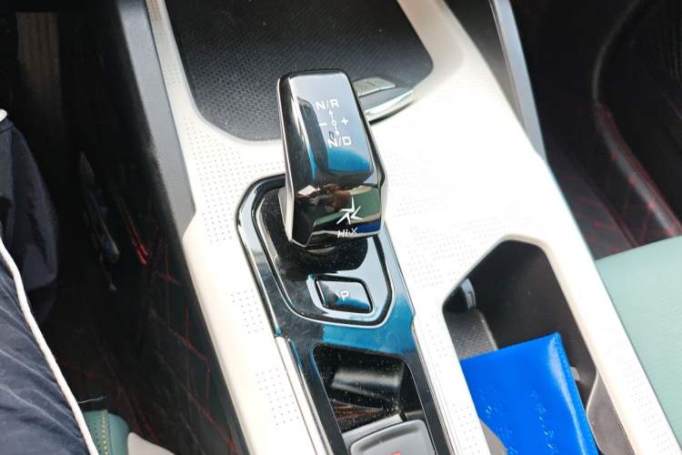 Used Geely Auto Emgrand L HiP 2022 1.5TD-DHT Pro 100KM Super Rui Gear Lever