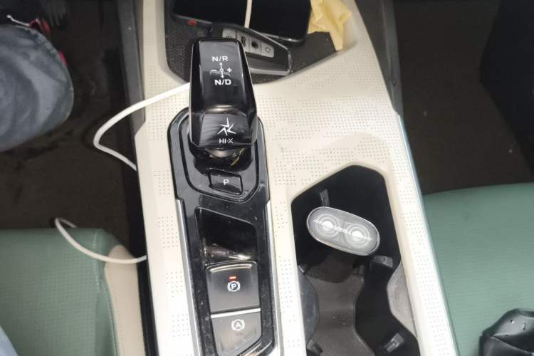 Used Geely Auto Emgrand L HiP 2022 1.5TD-DHT Pro 100KM Super Rui Gear Lever
