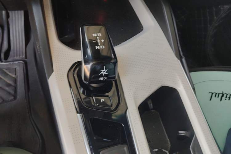 Used Geely Auto Emgrand L HiP 2022 1.5TD-DHT Pro 100KM Super Rui Gear Lever
