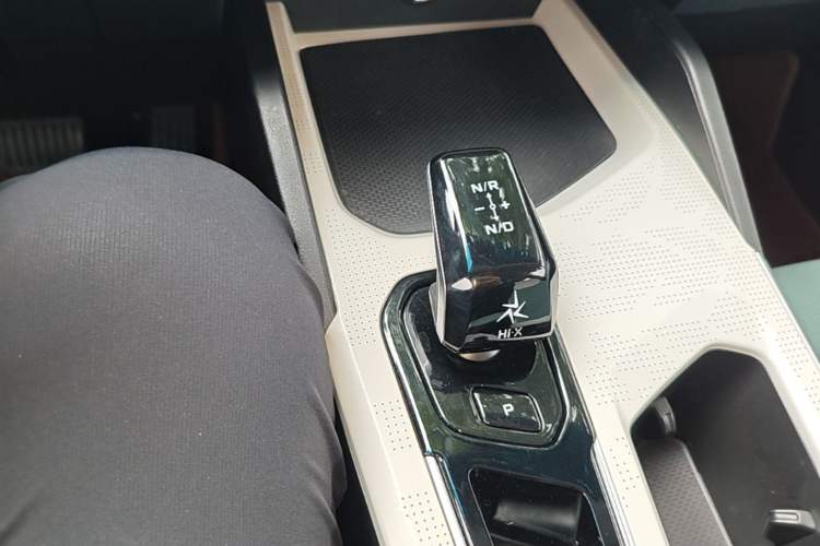 Used Geely Auto Emgrand L HiP 2022 1.5TD-DHT Pro 100KM Super Swift Gear Lever