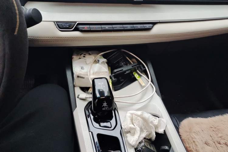 Used Geely Auto Emgrand L HiP 2022 1.5TD-DHT Pro 100KM Super Rui Gear Lever