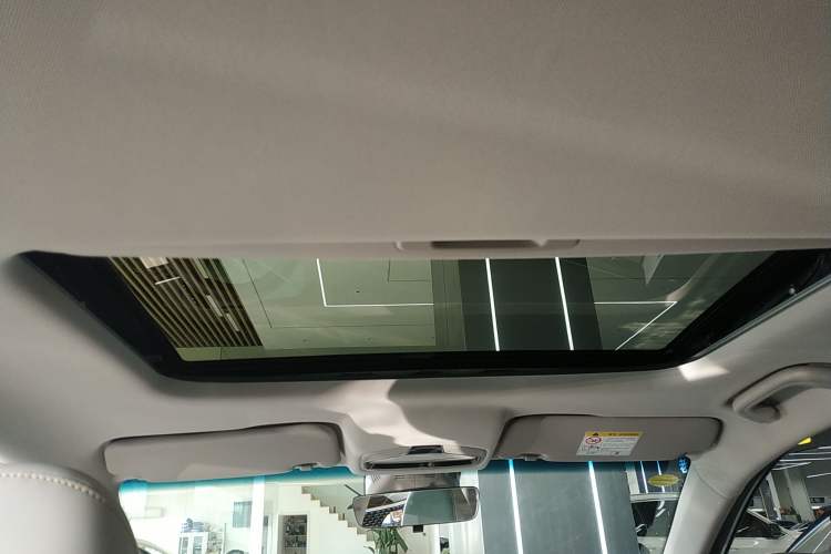 Used Geely Auto Emgrand L HiP 2022 1.5TD-DHT Pro 100KM Super Rui Headliner