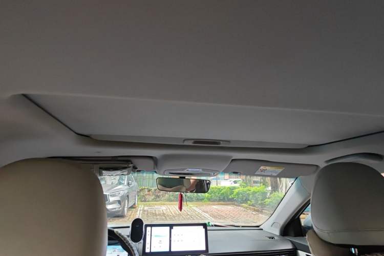 Used Geely Auto Emgrand L HiP 2022 1.5TD-DHT Pro 100KM Super Swift Headliner