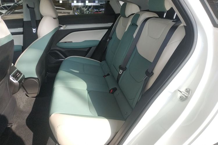 Used Geely Auto Emgrand L HiP 2022 1.5TD-DHT Pro 100KM Super Rui Interior 1