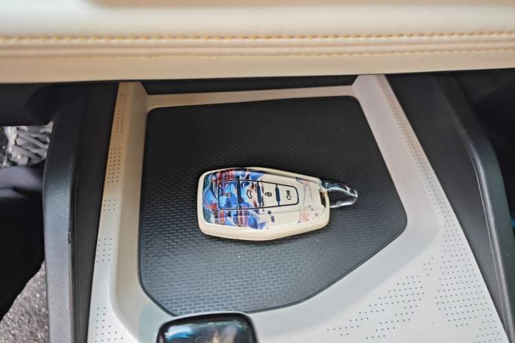 Used Geely Auto Emgrand L HiP 2022 1.5TD-DHT Pro 100KM Super Rui Interior 1
