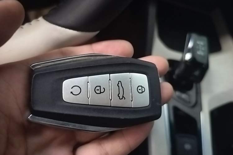 Used Geely Auto Emgrand L HiP 2022 1.5TD-DHT Pro 100KM Super Rui Interior 1