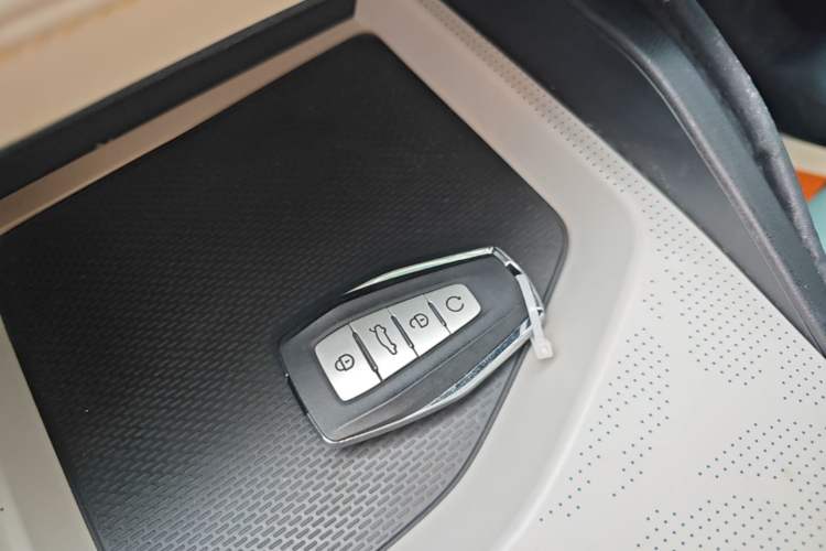 Used Geely Auto Emgrand L HiP 2022 1.5TD-DHT Pro 100KM Super Rui Interior 1
