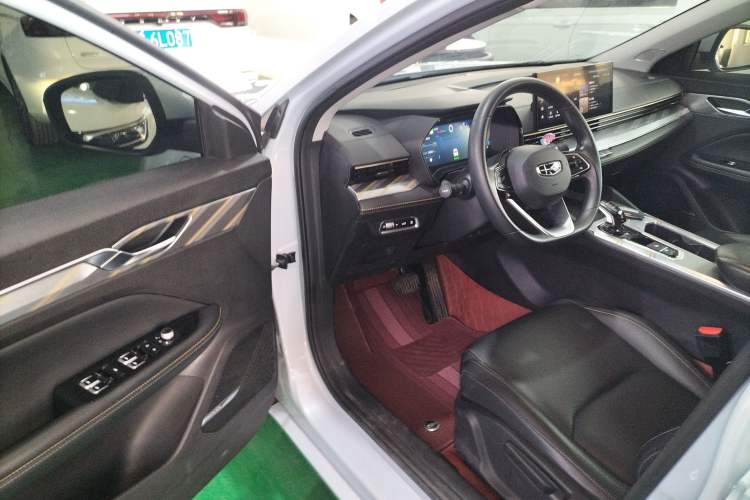 Used Geely Auto Emgrand L HiP 2022 1.5TD-DHT Pro 100KM Super Clean Interior 3