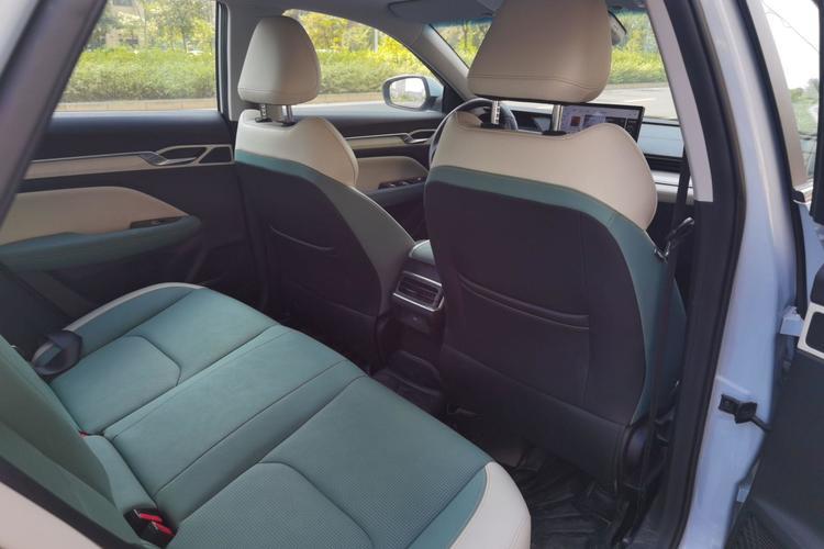 Used Geely Auto Emgrand L HiP 2022 1.5TD-DHT Pro 100KM Super Rui Interior 8