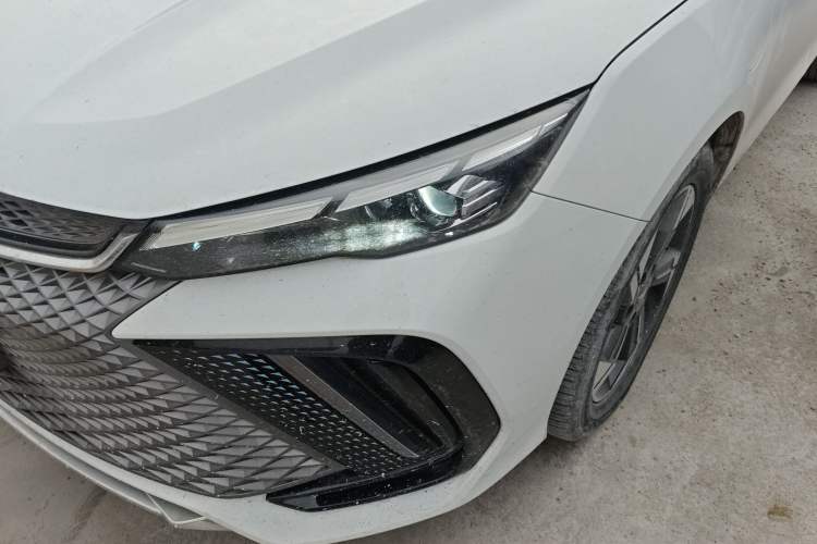 Used Geely Auto Emgrand L HiP 2022 1.5TD-DHT Pro 100KM Super Swift Left Front Headlight