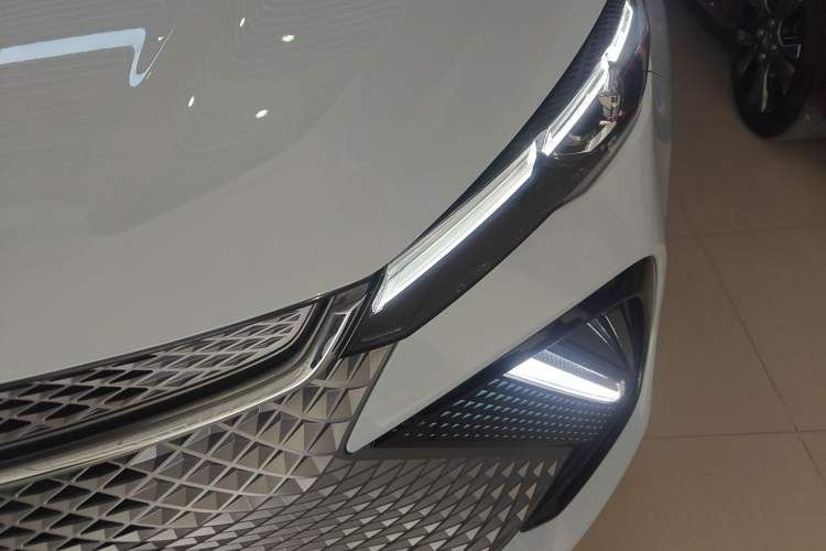 Used Geely Auto Emgrand L HiP 2022 1.5TD-DHT Pro 100KM Super Rui Left Front Headlight