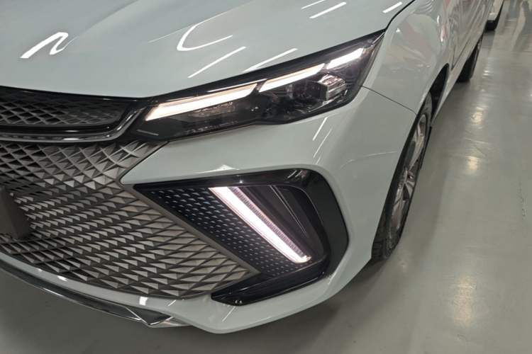 Used Geely Auto Emgrand L HiP 2022 1.5TD-DHT Pro 100KM Super Clean Left Front Headlight