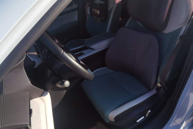 Used Geely Auto Emgrand L HiP 2022 1.5TD-DHT Pro 100KM Super Rui Left Front Seat