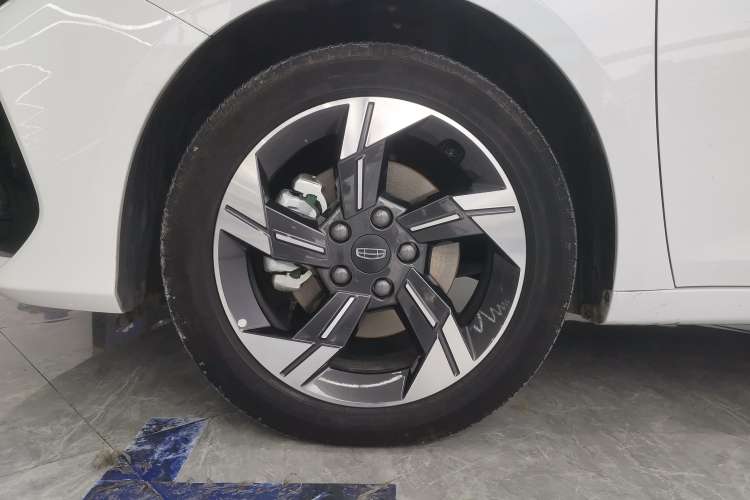Used Geely Auto Emgrand L HiP 2022 1.5TD-DHT Pro 100KM Super Rui Left Front Wheel Hub