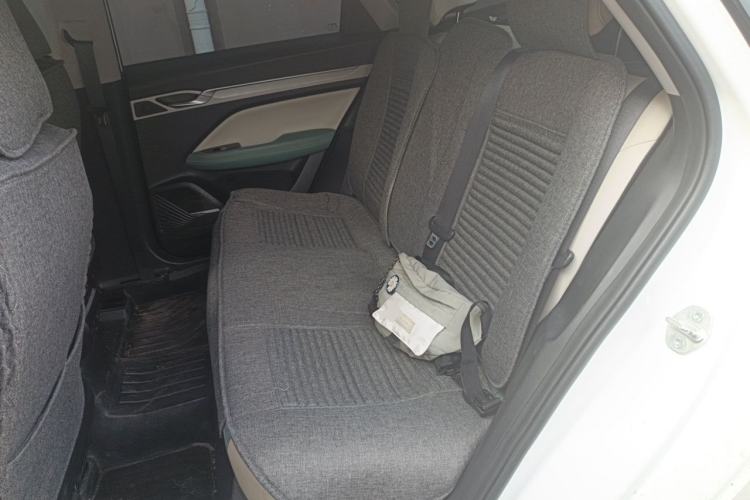 Used Geely Auto Emgrand L HiP 2022 1.5TD-DHT Pro 100KM Super Swift Left Rear Seat
