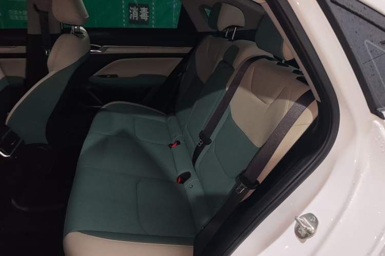 Used Geely Auto Emgrand L HiP 2022 1.5TD-DHT Pro 100KM Super Swift Left Rear Seat
