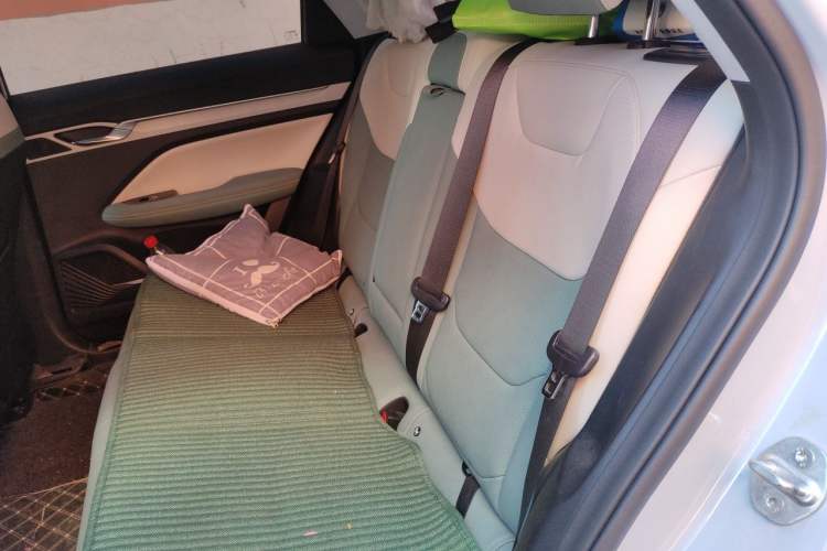 Used Geely Auto Emgrand L HiP 2022 1.5TD-DHT Pro 100KM Super Swift Left Rear Seat