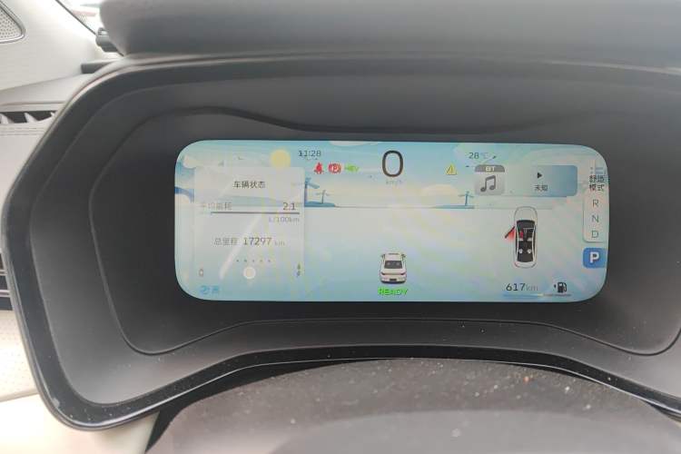 Used Geely Auto Emgrand L HiP 2022 1.5TD-DHT Pro 100KM Super Swift Odometer Close Up
