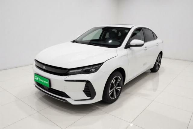 Ojetý Geely Auto Emgrand L HiP 2022 1.5TD-DHT Pro 100KM Super Clean