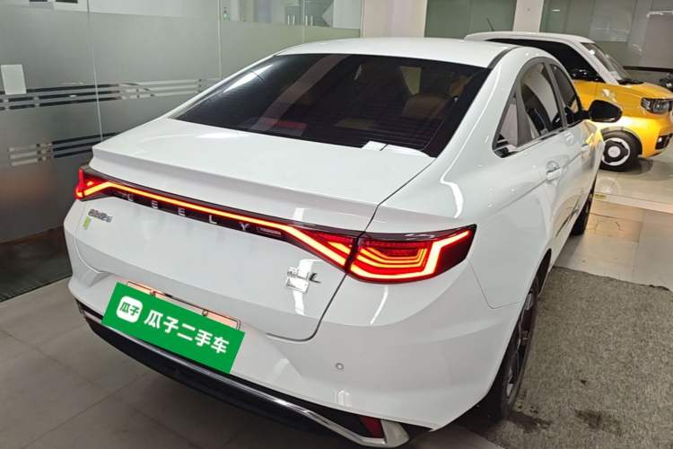 Used Geely Auto Emgrand L HiP 2022 1.5TD-DHT Pro 100KM Super Swift Rear Right 45 Deg