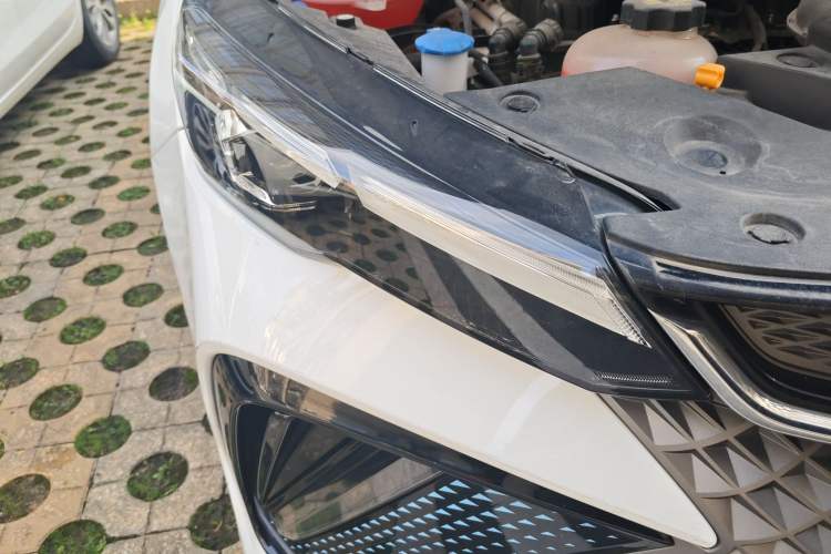 Used Geely Auto Emgrand L HiP 2022 1.5TD-DHT Pro 100KM Super Rui Right Front Headlight