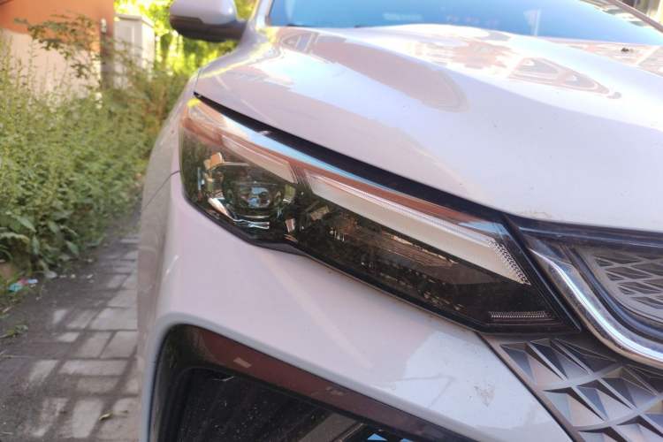 Used Geely Auto Emgrand L HiP 2022 1.5TD-DHT Pro 100KM Super Swift Right Front Headlight