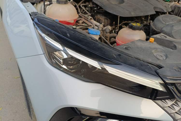 Used Geely Auto Emgrand L HiP 2022 1.5TD-DHT Pro 100KM Super Swift Right Front Headlight