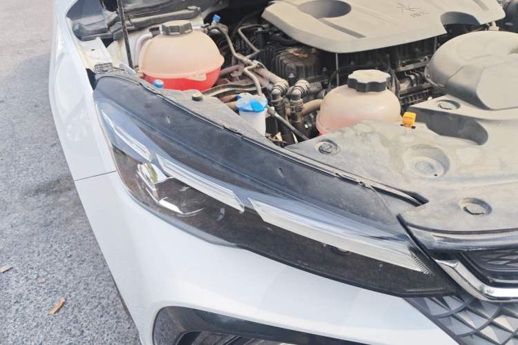 Used Geely Auto Emgrand L HiP 2022 1.5TD-DHT Pro 100KM Super Rui Right Front Headlight