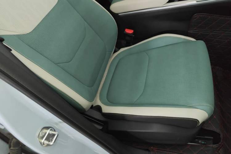 Used Geely Auto Emgrand L HiP 2022 1.5TD-DHT Pro 100KM Super Rui Right Front Seat