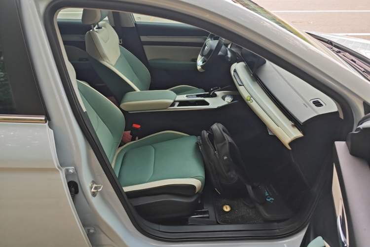 Used Geely Auto Emgrand L HiP 2022 1.5TD-DHT Pro 100KM Super Rui Right Front Seat