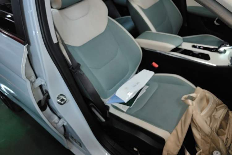 Used Geely Auto Emgrand L HiP 2022 1.5TD-DHT Pro 100KM Super Rui Right Front Seat