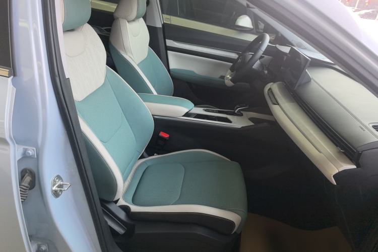 Used Geely Auto Emgrand L HiP 2022 1.5TD-DHT Pro 100KM Super Rui Right Front Seat